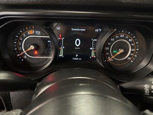 Used 2025 Jeep Wrangler Sport AWD/4WD image 13