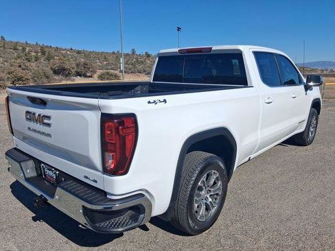 New 2026 GMC Sierra 1500 SLE w/ Preferred Package image 5