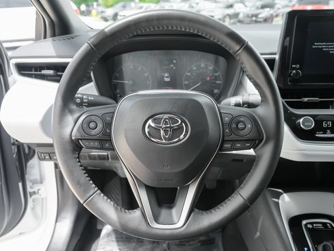 Used 2024 Toyota Corolla SE FWD image 9