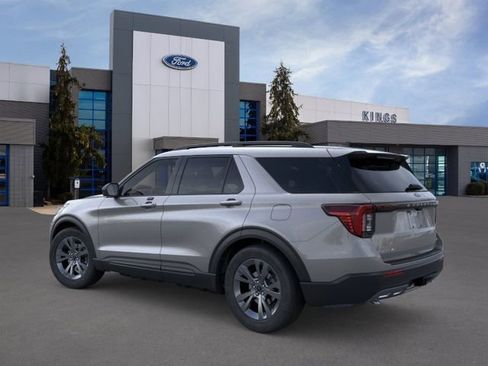 New 2026 Ford Explorer Active AWD/4WD image 4