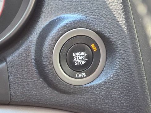 Used 2017 Dodge Journey Crossroad w/ Popular Equipment Group AWD/4WD image 27