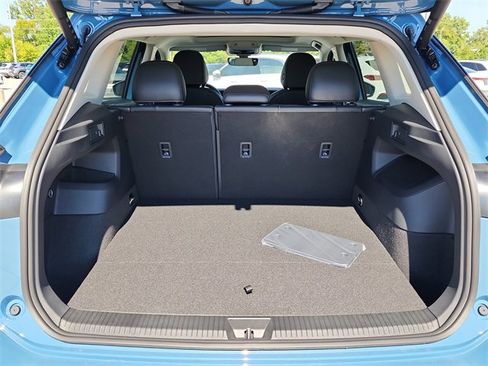 New 2025 Volkswagen Tiguan SE image 6