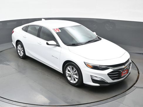Used 2019 Chevrolet Malibu LT image 33