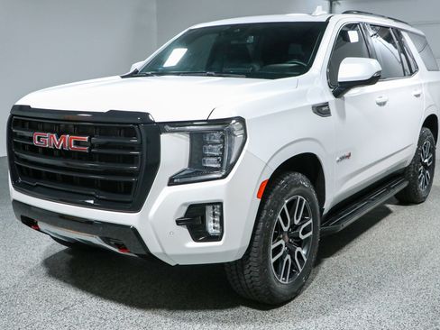 Used 2024 GMC Yukon AT4 AWD/4WD image 37