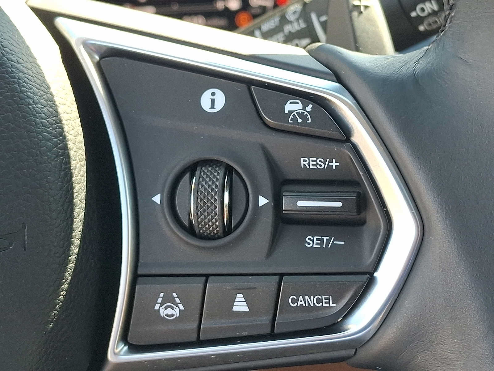 Certified 2024 Acura MDX w/ Technology Package AWD/4WD image 23