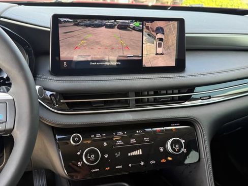 Used 2024 INFINITI QX60 Luxe FWD image 19