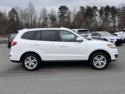 Used 2011 Hyundai Santa Fe Limited image 8
