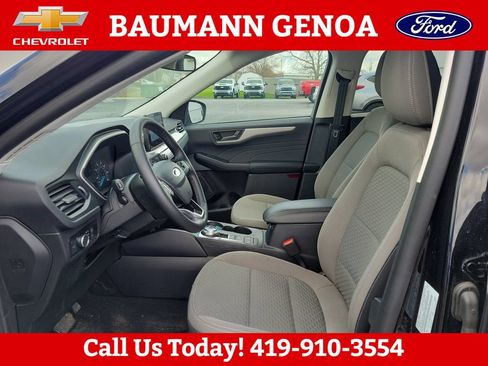 Used 2022 Ford Escape SE w/ SE Sport Appearance Package AWD/4WD image 16