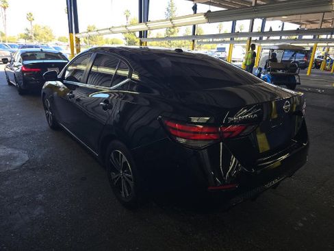 Used 2020 Nissan Sentra SV FWD image 2