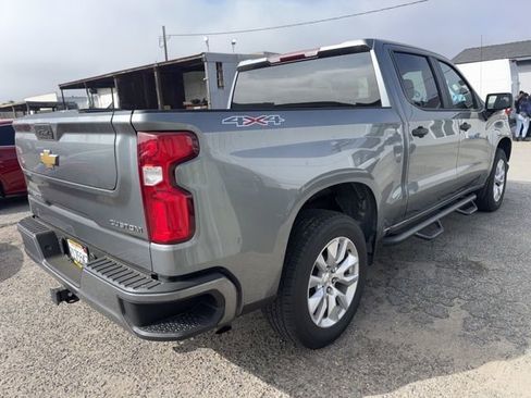 Used 2022 Chevrolet Silverado 1500 Custom image 5