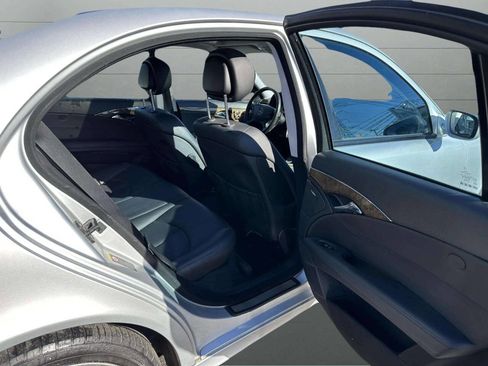 Used 2007 Mercedes-Benz E 350 4MATIC Sedan w/ Premium Pkg 1 image 15