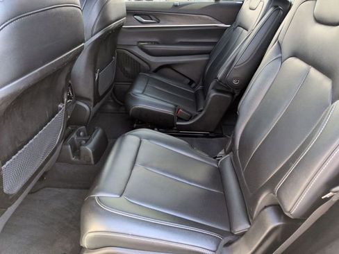 Certified 2024 Jeep Grand Cherokee L Limited w/ Luxury Tech Group II image 26