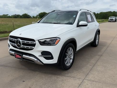 Used 2025 Mercedes-Benz GLE 350 4MATIC image 3
