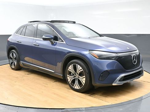 Used 2023 Mercedes-Benz EQE 350+ 4MATIC SUV w/ Exclusive Trim Package image 5