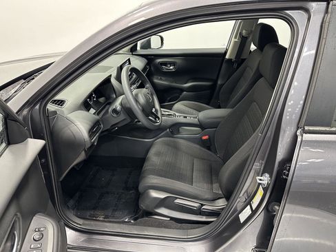 Certified 2025 Honda HR-V LX image 14