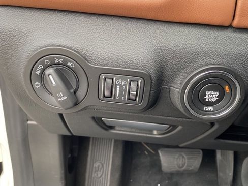 Used 2023 Maserati Ghibli GT image 36