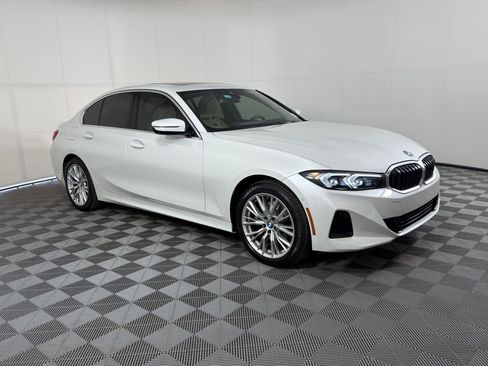 Certified 2024 BMW 330i Sedan w/ Premium Package image 7
