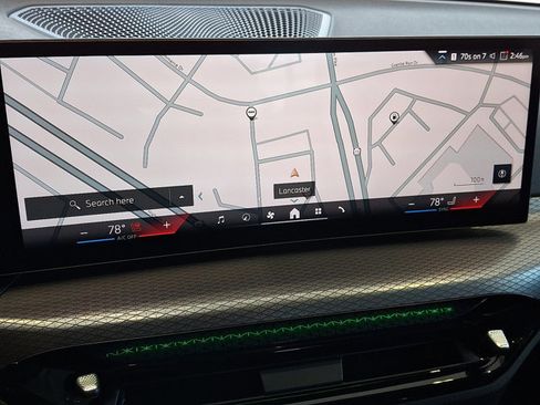 Certified 2025 BMW 330i xDrive Sedan w/ Premium Package image 19