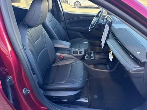 New 2025 Ford Mustang Mach-E Premium image 33