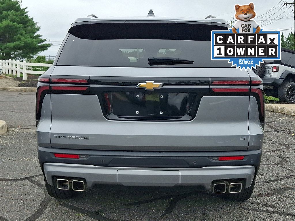 Certified 2024 Chevrolet Traverse LT FWD image 8