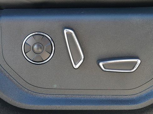 Used 2020 Ford F350 Platinum w/ FX4 Off-Road Package image 64