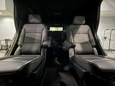 Certified 2025 GMC Yukon Denali image 28