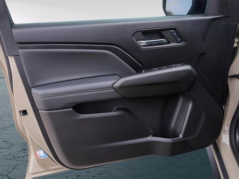 Used 2024 GMC Canyon Elevation w/ Elevation Premium Package image 26