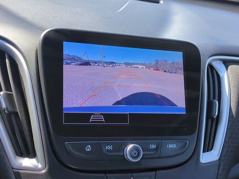 Used 2024 Chevrolet Malibu LT FWD image 24