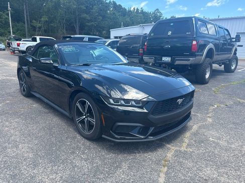 Used 2024 Ford Mustang Premium RWD image 1