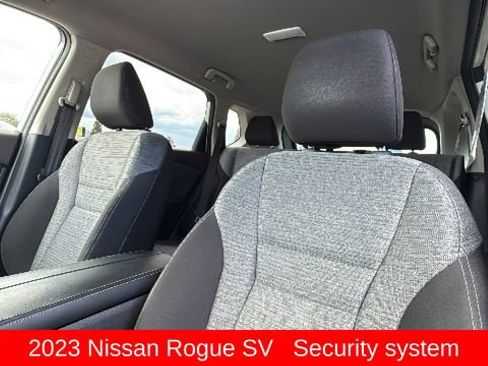 Used 2023 Nissan Rogue SV AWD/4WD image 11
