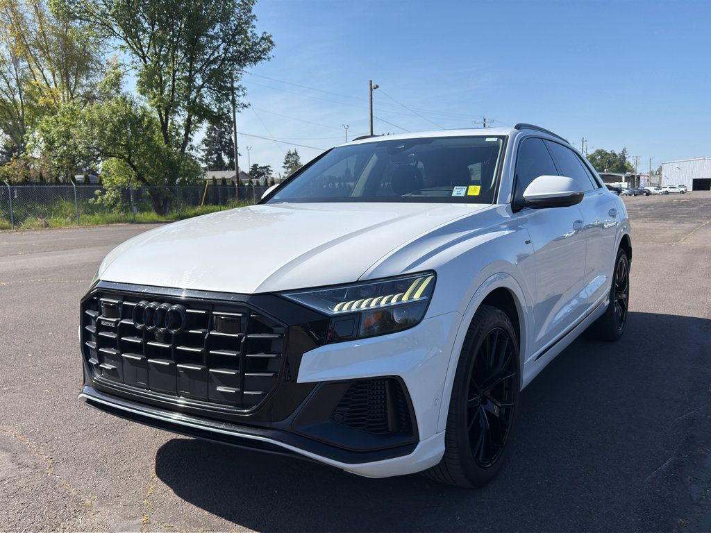 Used 2019 Audi Q8 Prestige w/ Luxury Package AWD/4WD image 4