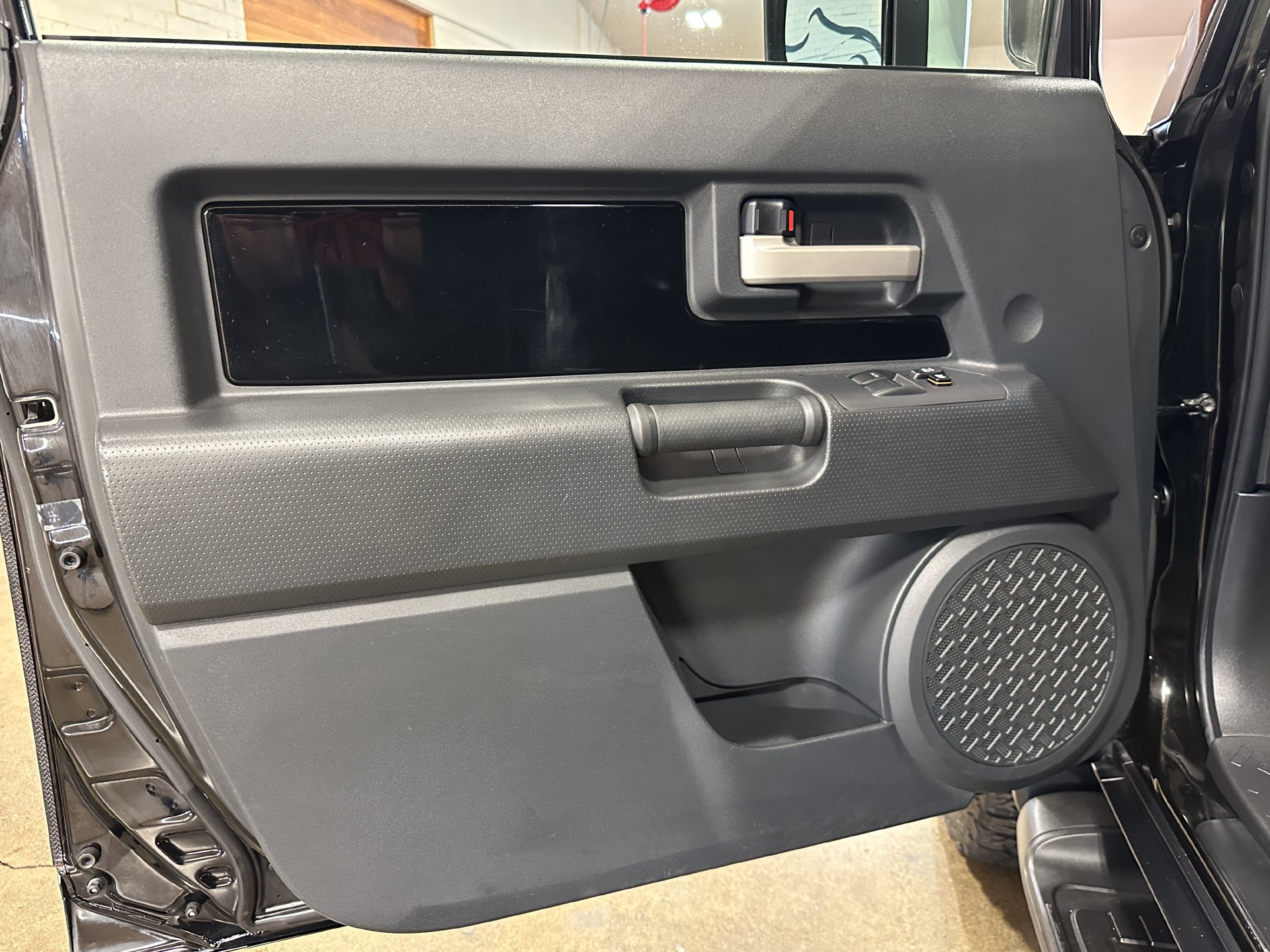 Used 2007 Toyota FJ Cruiser 4WD w/ Upgrade Pkg 1 image 22