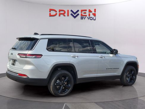 New 2026 Jeep Grand Cherokee L Limited image 5