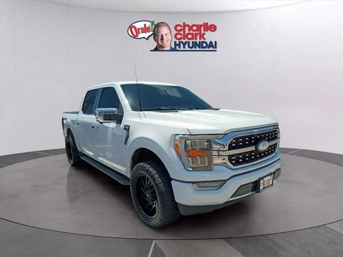 Used 2022 Ford F150 XLT w/ Equipment Group 302A High RWD image 4