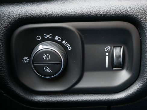 Used 2020 RAM 1500 Big Horn image 27