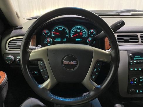 Used 2013 GMC Sierra 2500 SLT w/ SLT Convenience Package image 17