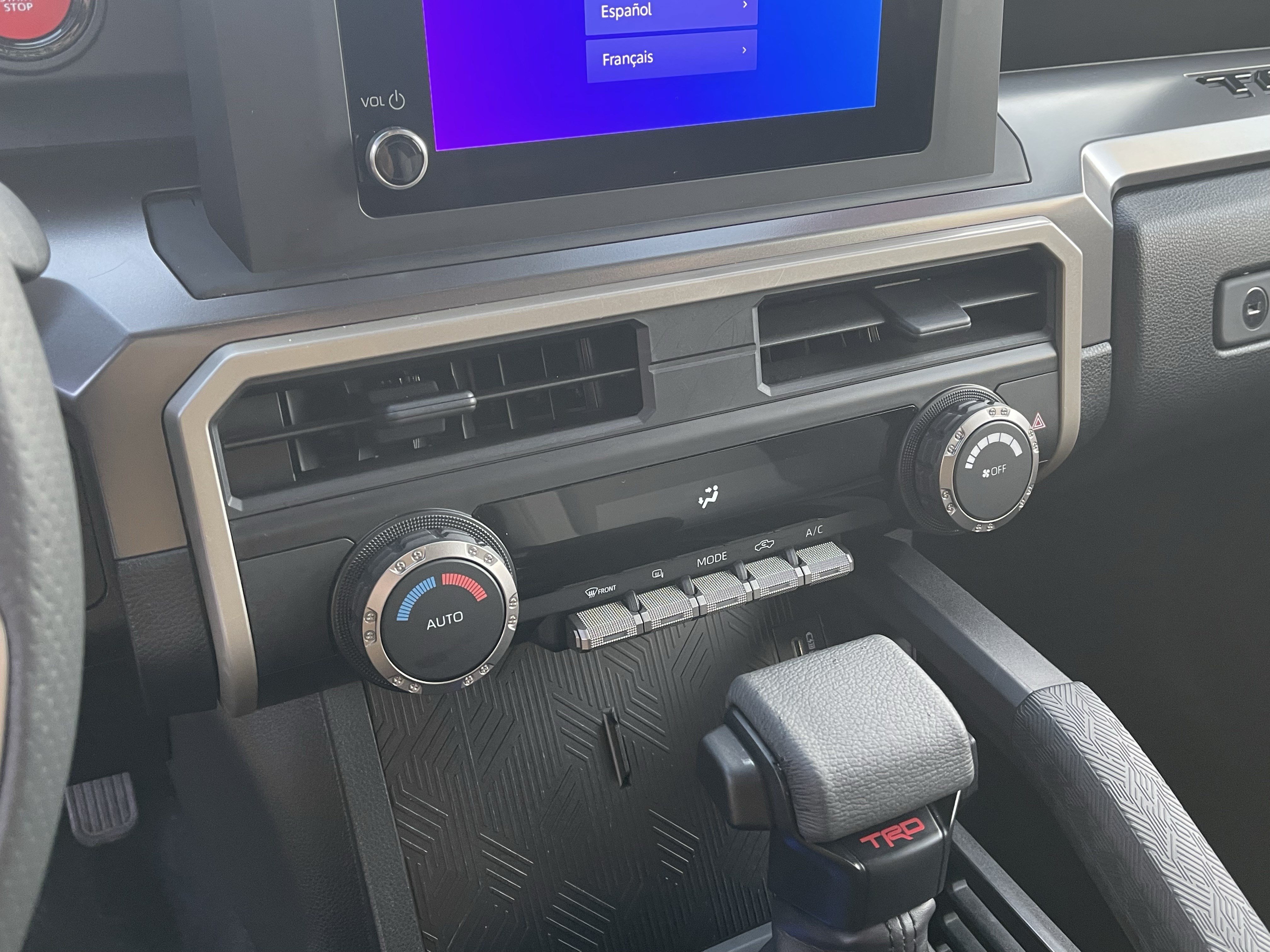 Certified 2025 Toyota Tacoma TRD Off-Road AWD/4WD image 25