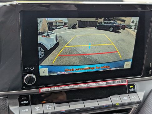 Used 2026 Toyota Camry SE w/ Convenience Package FWD image 6