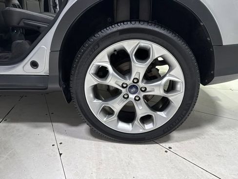 Used 2014 Ford Escape Titanium w/ Equipment Group 401A AWD/4WD image 7