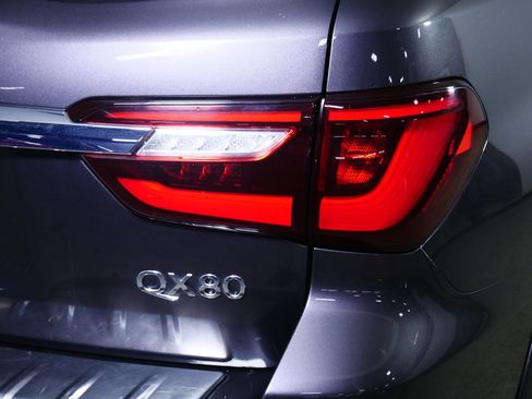 Used 2024 INFINITI QX80 Luxe AWD/4WD image 17
