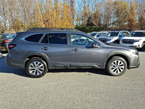 Certified 2023 Subaru Outback Premium image 8