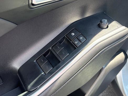 Used 2023 Toyota Highlander XLE FWD image 20