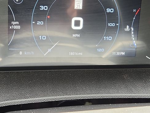 Used 2025 RAM ProMaster 2500 w/ U-Haul Equipment Group FWD image 17