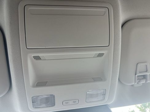 Used 2022 Ford Escape SEL w/ Technology Package FWD image 28