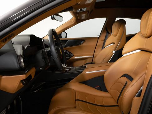 Certified 2024 Ferrari Purosangue image 27