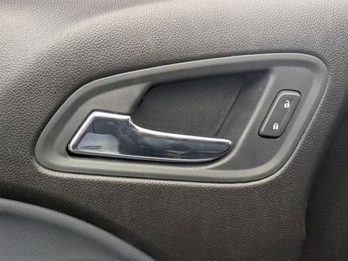 Used 2017 Chevrolet Colorado Z71 image 11