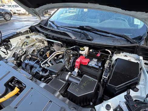Used 2021 Nissan Rogue SV AWD/4WD image 23