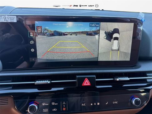 New 2026 Kia Sportage X-Line w/ X-Line Technology Package image 23
