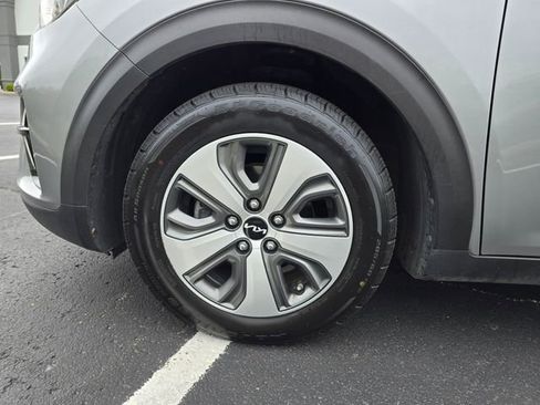 Used 2022 Kia Niro LX FWD image 12