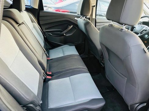 Used 2017 Ford C-MAX SE w/ Interior Protection Package image 16